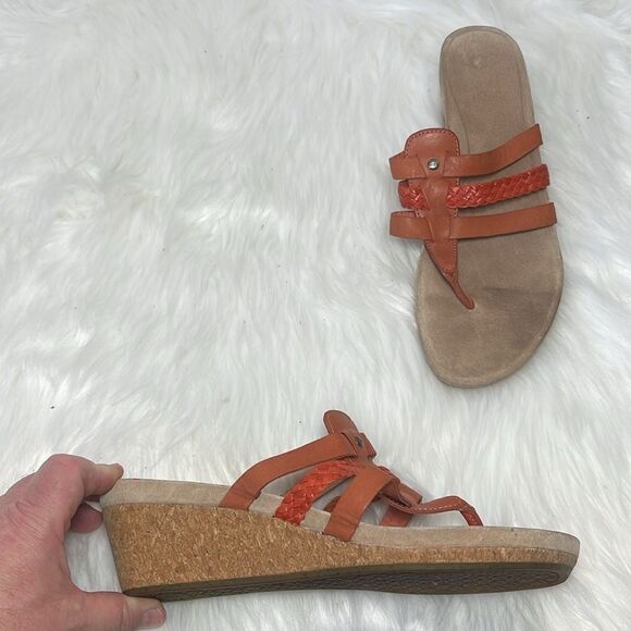 UGG Orange Leather Cork Wedge Thong Sandals Sz 9 - Picture 2 of 7